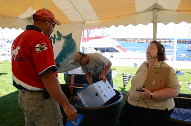 5302D3C3-DD7C-4E30-9B27-1322E72D642B