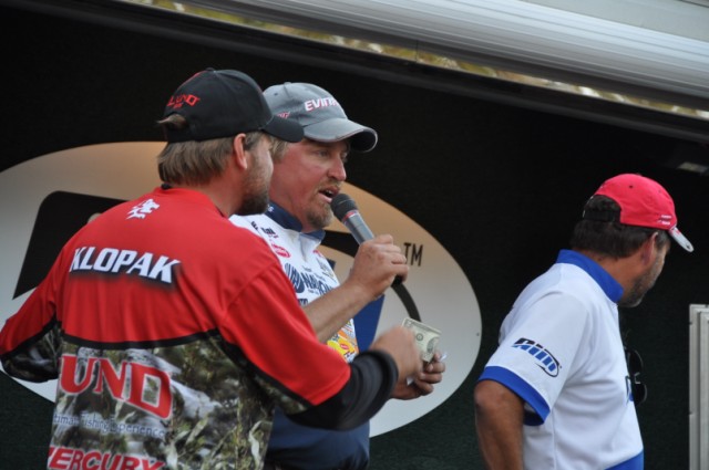 531D3F59-FF31-4746-AF51-FC91D226819F