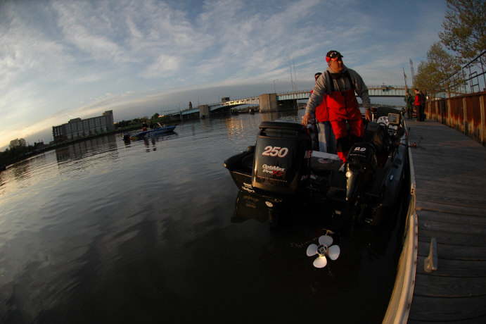 535F4E96-55D0-4F39-ACBE-F06357507562