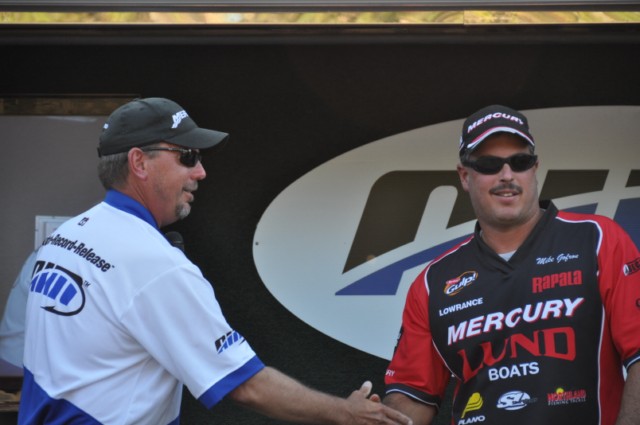 5378FFF4-9611-4665-ABCE-97BB26051D7E