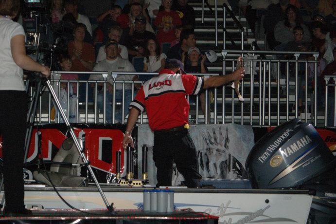 53B2072E-E1D6-448B-9E83-4FB7A7C01C61