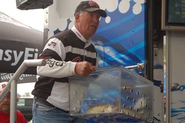 53C48597-11EA-4ADB-A5A5-5829D0F81CB8