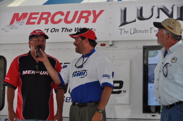 53E65DB6-1094-40E6-BEC4-B353A813B41E