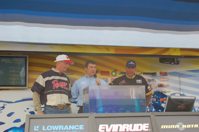 541BAE41-E9F9-499E-B754-EB316D99CC6E