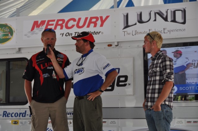 544EC93B-0298-4DE0-8983-B3DDB54CA048