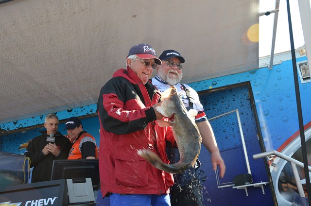 54E93E90-21CD-49EC-B7E6-461E6FD2DA7D