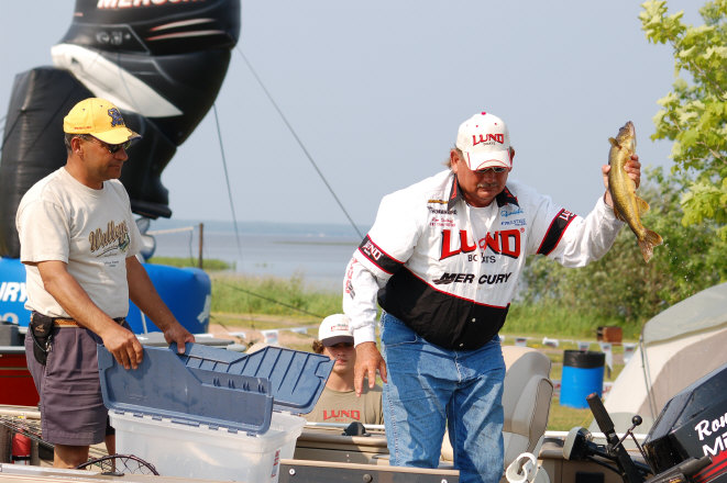 54FA1C76-22EB-4C05-8FB1-1AA033D61DB7