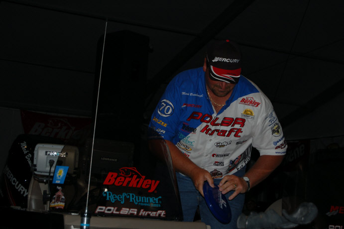 55154550-F7B6-480A-A760-E9DAAFCEAD04