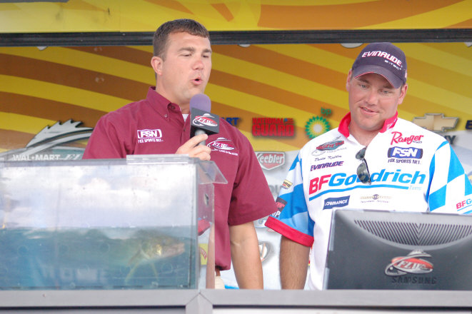 55195AFF-0DF6-4BD1-A3B7-431F68DEF57F