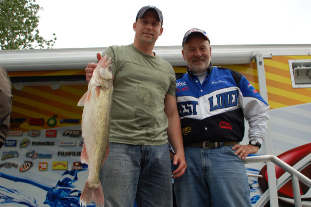 552156DE-8E5E-46A7-8E23-1DB2DF503C4A