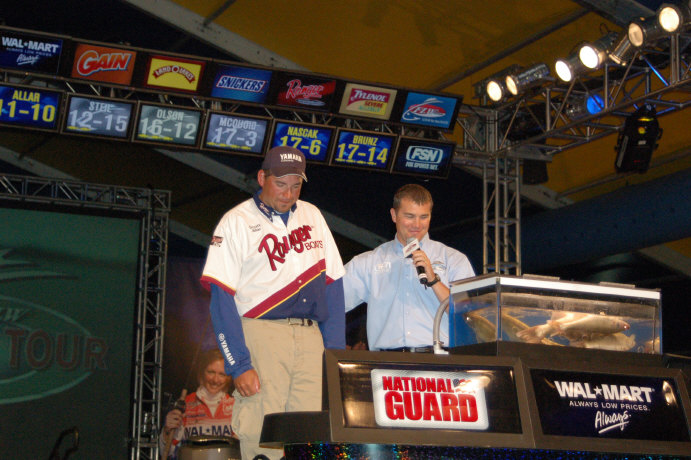 5558C444-C04D-4D7E-B2F8-79D90A7A7866