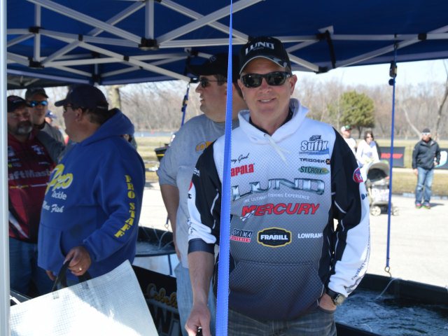 555D578B-2483-47B0-BA4C-C4E651DC24D4