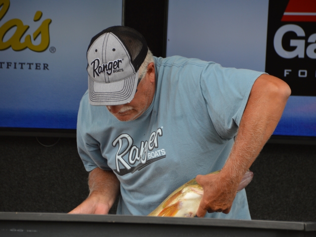 556A6EC1-645E-4EE7-B63B-C136528EE448