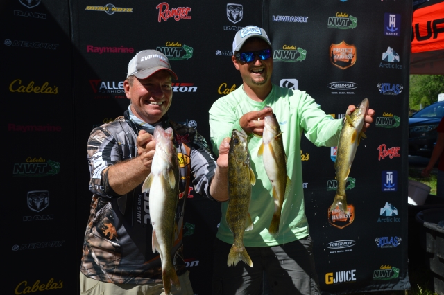 559FFB59-430D-4AE7-AEF5-A47D7C9EE8D2