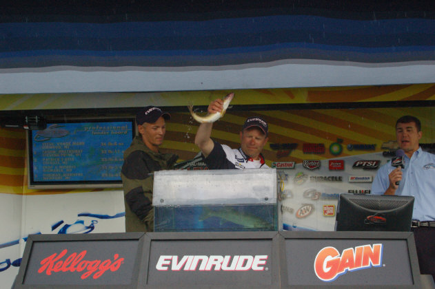 55DF8F9F-8A21-44BE-9FC3-66EA296E9873