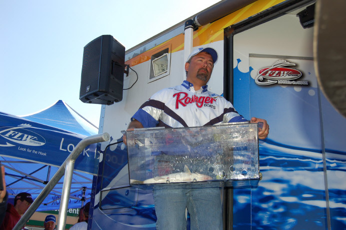 55FAD3DC-0E98-4C95-90B9-0D5718EE59A5