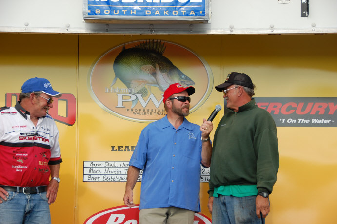 562AF2FB-B430-46D1-A44A-68D9E08D1DA1