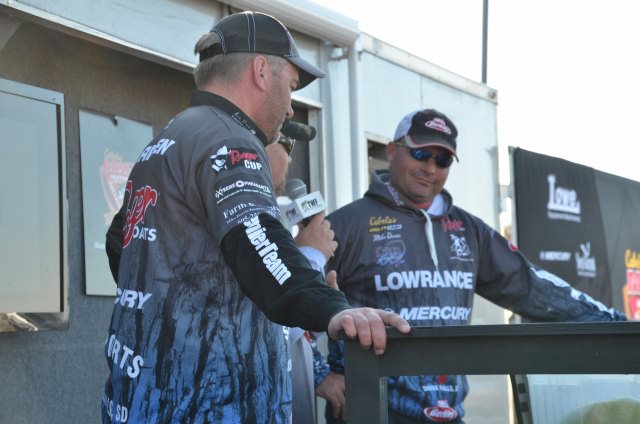 5650A951-5654-49FF-9005-1EBA91FADA23