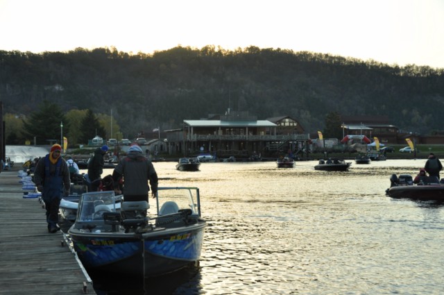 56523C3A-00EC-46E8-B4A7-1A5D751F839E