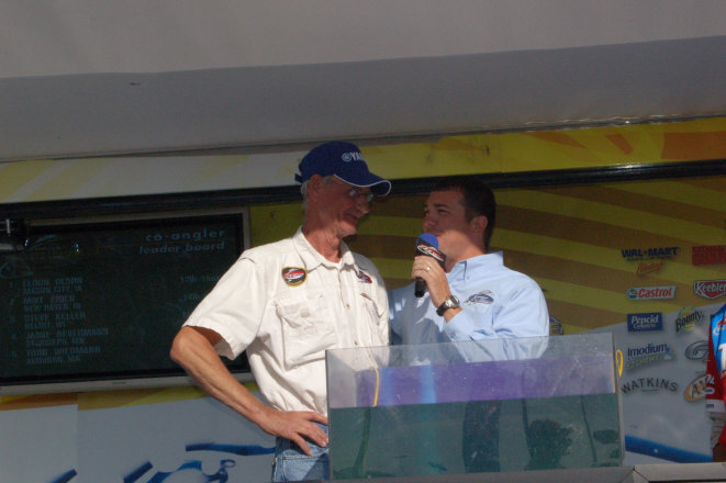 56599A90-DB6E-4813-BB87-13A1B9D02A6C