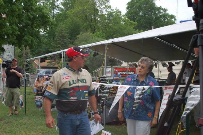 569D560F-9A75-4BCB-B70B-C918C0819466