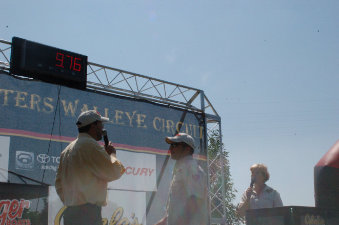 56AB85B4-1BE6-4FE3-A4B0-DFFAB09D7607