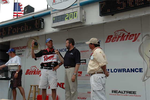 56D4949F-B576-4F6D-87D1-B1B2B0891215