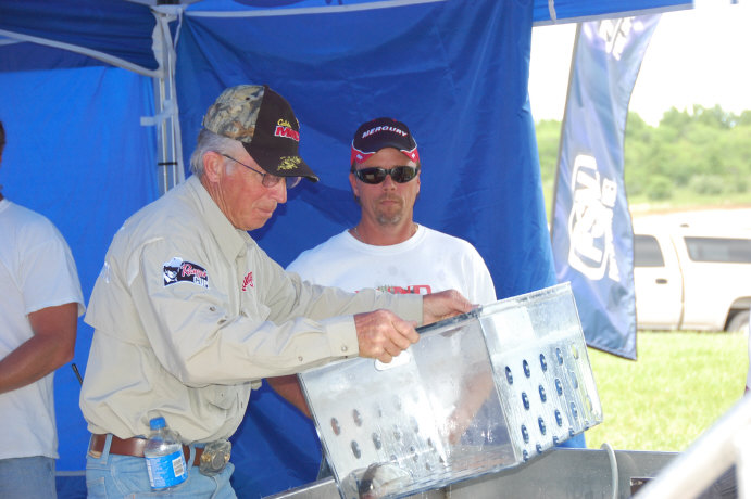 572100E1-76E1-44C9-82B1-71831FE9EB0D