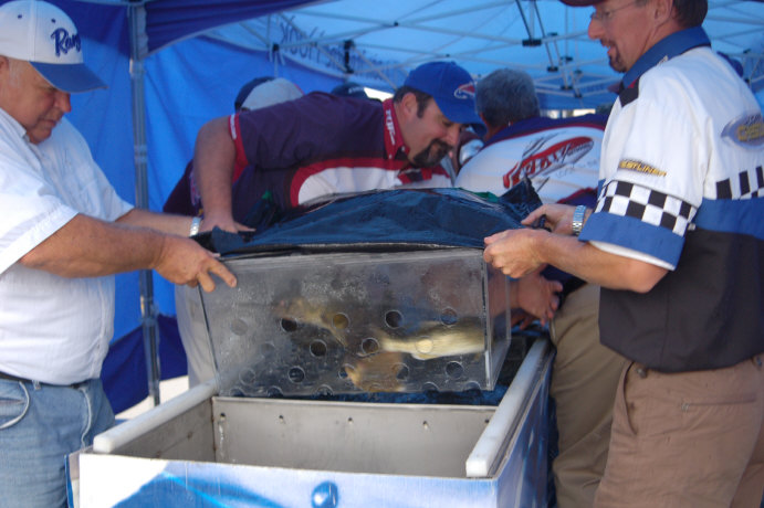 5745C3C0-589C-4799-8B37-F6D482CBA03E