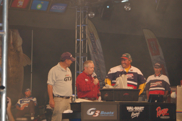 58042F5A-B7DD-4830-ACB4-33EEBB326B61