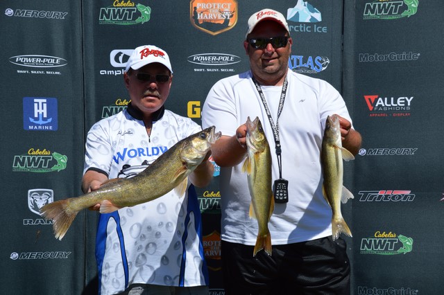 581CC3C4-4BC4-4100-92D6-43F24E46833D