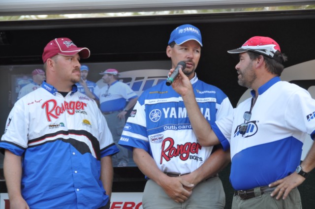 588146E2-6054-419B-BB68-0218DABD7A3E