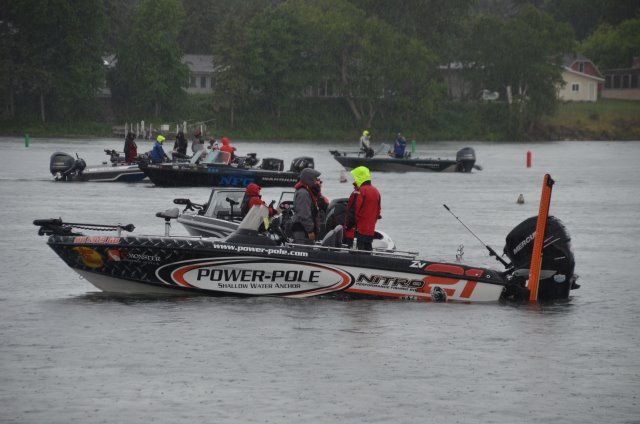 58C95B40-FB9B-4B7D-974D-228AFE1FFC7C