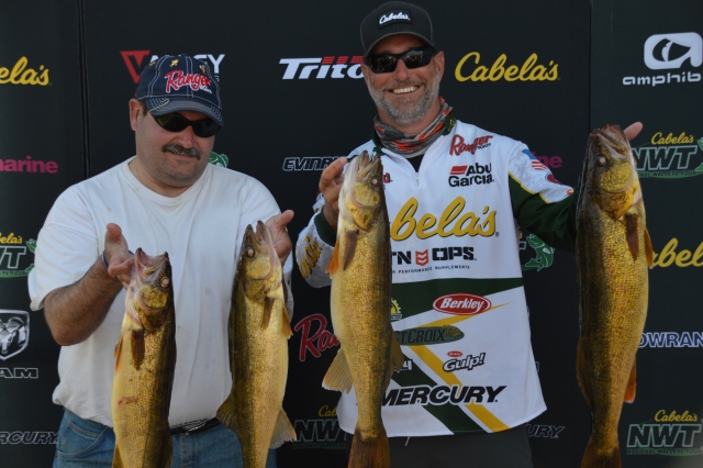 58D6FC6B-DDF6-43F7-BEB1-138C2961F636