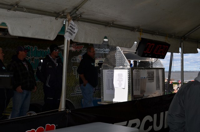 59189101-09C1-4263-9F2E-8A8403D4AC2A