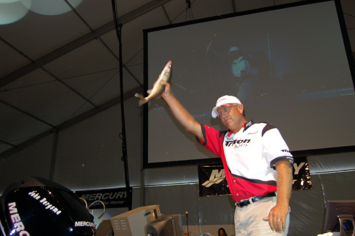 591E5F21-92E1-4103-A765-418A83C46E23