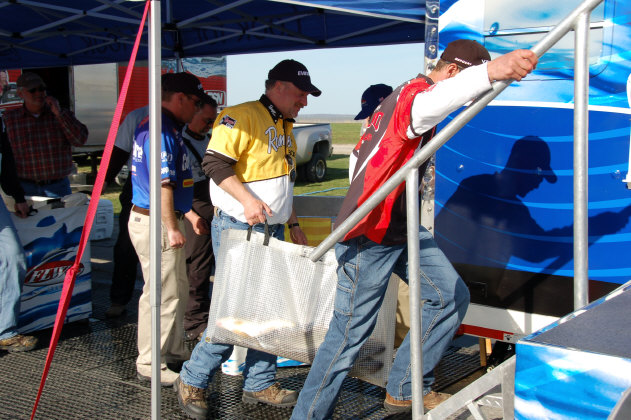 594CD0E6-E1B8-4225-810A-0D0542D4DA21