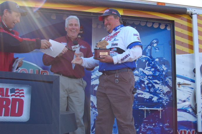 596FD2A0-D4A4-4681-B1A1-495B271B2D90