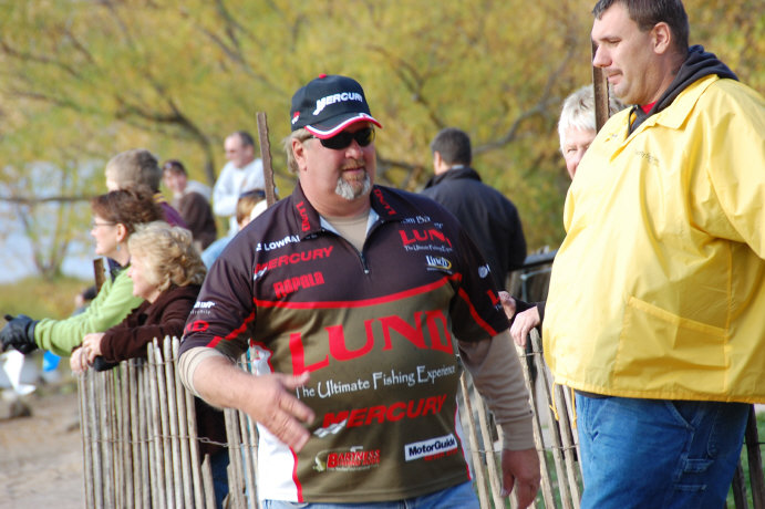 59CABB27-7C3C-44A4-BD8B-585A0E0FDBA4