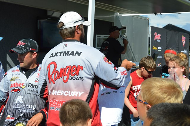 59E478FE-2834-477A-93E7-25C10E3867D8