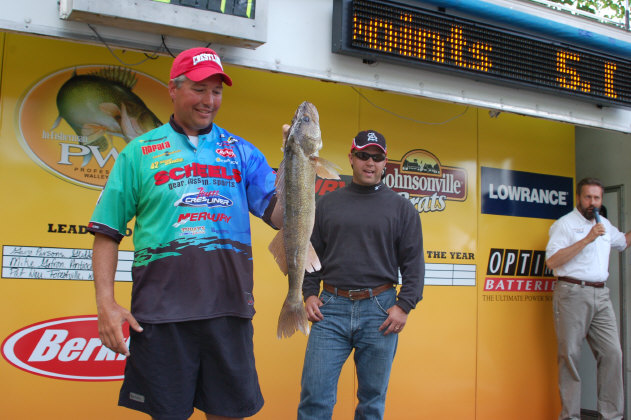 59F35804-E8FD-4424-8A06-411E0988AEA4