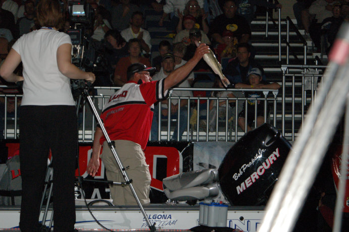 5A15622D-D46B-4665-A778-420471525C51