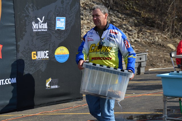 5A270F7D-64FC-4AA1-8C02-8314243F9C04