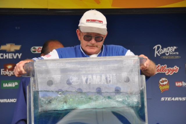 5A7106E6-2454-4EF1-9939-9795F8FE9F50