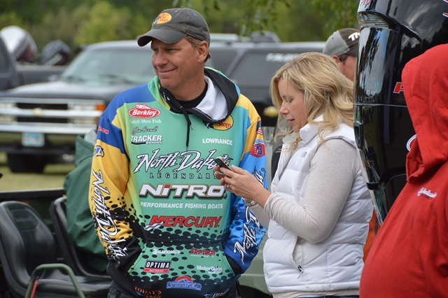 5A8215F7-619E-41D7-AAF4-C6BE40231DB3