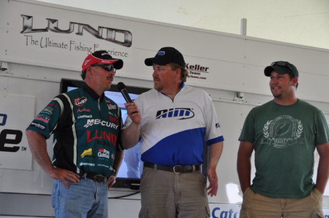 5A982DFA-6A3D-4023-922E-6038E92CA83F