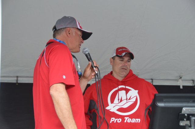 5AC8CB2B-9C0B-4749-9901-9DD1FE9C00C3