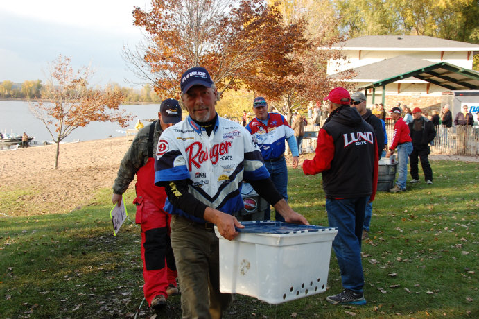 5AC9B174-B591-49CC-BCA3-466A37BBCEA7