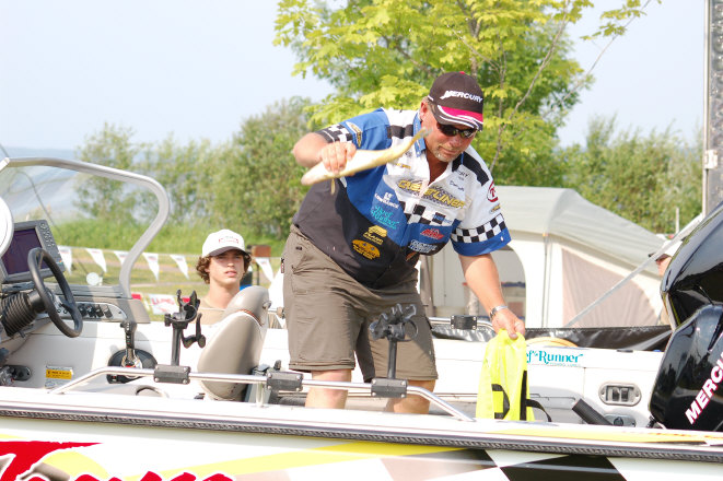 5AE90F8B-7D7D-497F-A1C3-ED98A9DDD840