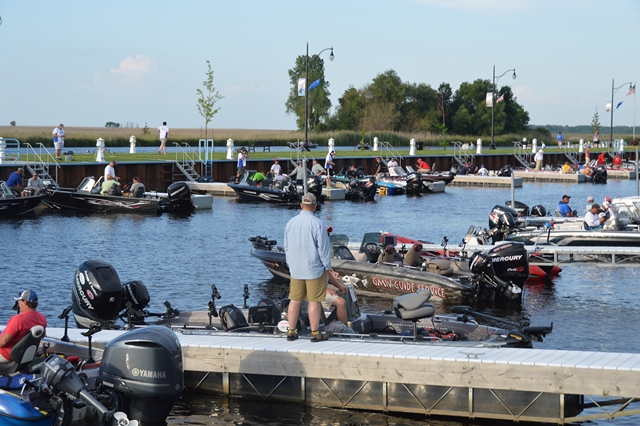 6F09E16D-707E-453D-96D7-48A32B3B7980